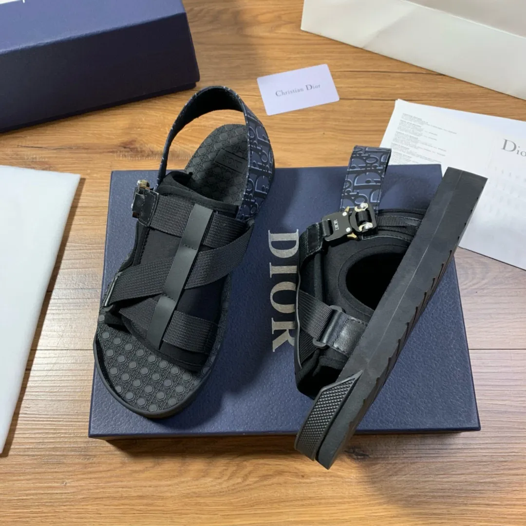 Factory price: 340💰Dior men’s counters are selling sandals at the same time✔️Imported brand printing/selected high-quality calfskin, highlighting high-end elegance and exquisite workmanship. Soles: original soles specially provided by the original factory, hot-selling physical products🔥Normal size: 38-44, customized 45